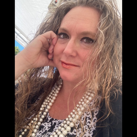 Meet your Posher, Debrarose - Picture 8 of 17